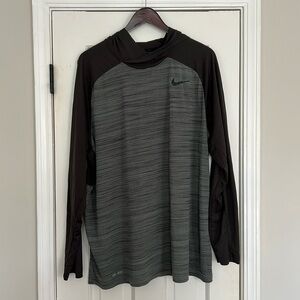 Men’s Nike Dri-Fit Heathered Grey Long Sleeve Hooded Pullover Shirt